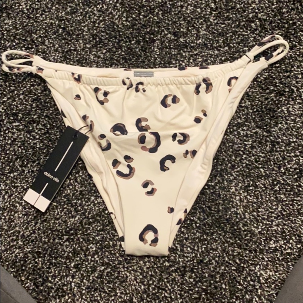 Dolce Vita Leopard swimsuit